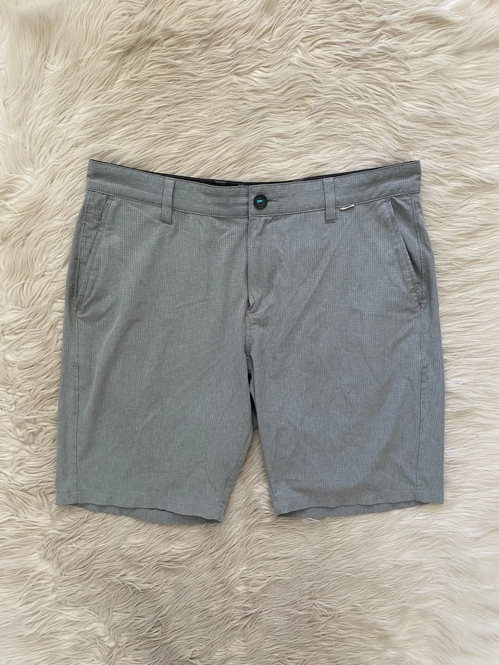 Linksoul Boardwalker AC Short Grey Perforated Fabric 9” Inseam Golf Sporty 34